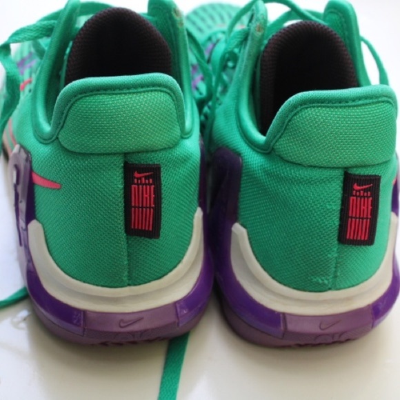 Nike LeBron Witness 6  shoes main image 15